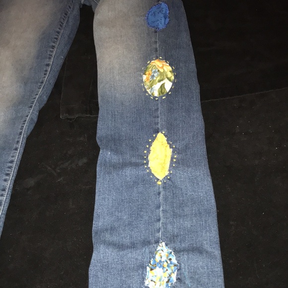Women’s UPCYCLED HAND CRAFTED & CROCHETED GRANNY SQUARES NWT Sz 14l MODERN JEANS - Picture 13 of 16